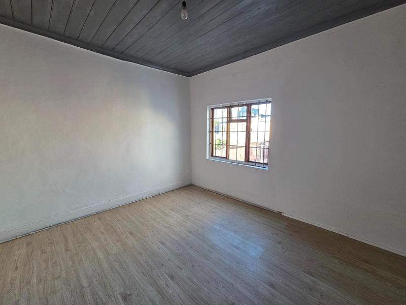 To Let 3 Bedroom Property for Rent in Woodstock Western Cape